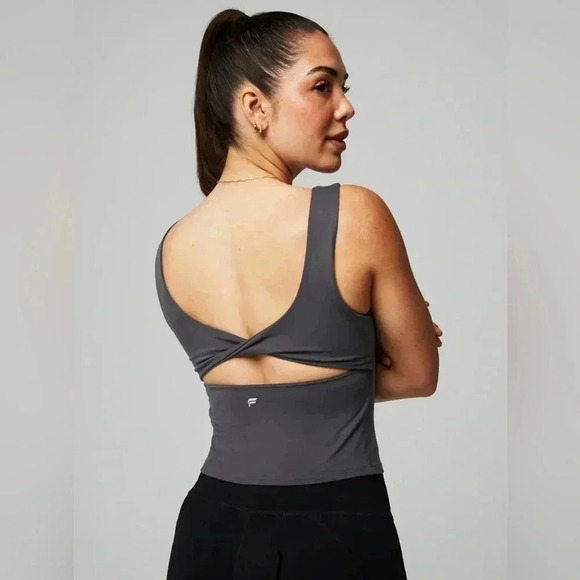 Fabletics Oasis Twist Built-In Bra Tank gray XXL NWT - Picture 2 of 8